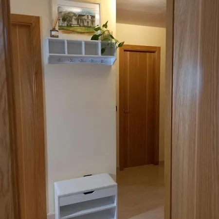Klein Gredos: Modern 3 Bedroom Unit With Fireplace And Aircon . Apartment