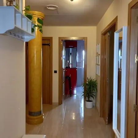 Klein Gredos: Modern 3 Bedroom Unit With Fireplace And Aircon . Apartment *